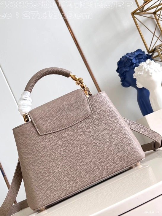 WIS LOUIS CAPUCINES VUITTON BB-27*18*9CM 0813